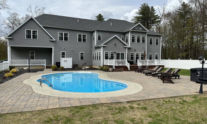 Saratoga Springs House | Elegant 9-Bedroom Retreat with Heated Pool & Hot Tub