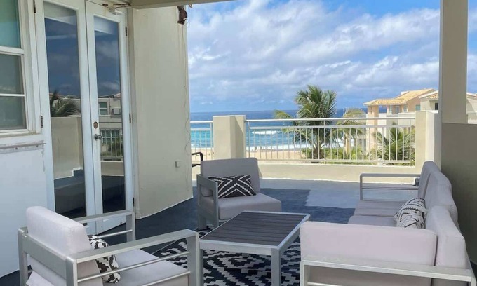 Isabela Condo | Beachfront 4Br/3Ba Penthouse with Ocean View & Pool