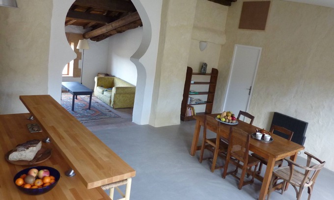 Lioux House | Gordes Hamlet House with Terrace: Guest Rated 9.8/10