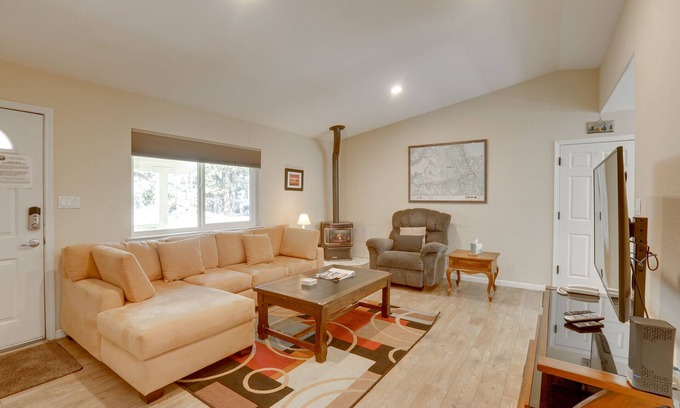 Tahoe Paradise House | Inviting South Lake Tahoe Retreat with Private Yard & Spa