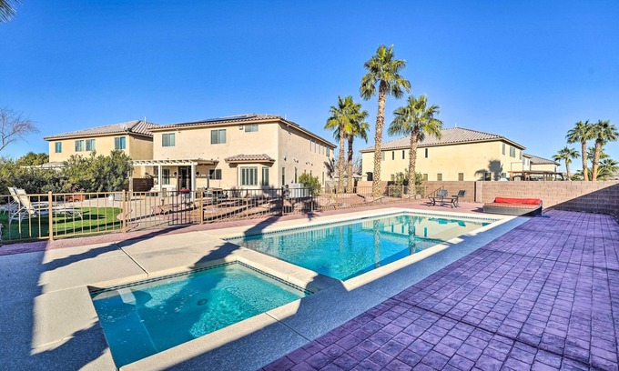 Sunrise Manor House | Relaxing Las Vegas Home with Pool, 9 Miles to the Strip