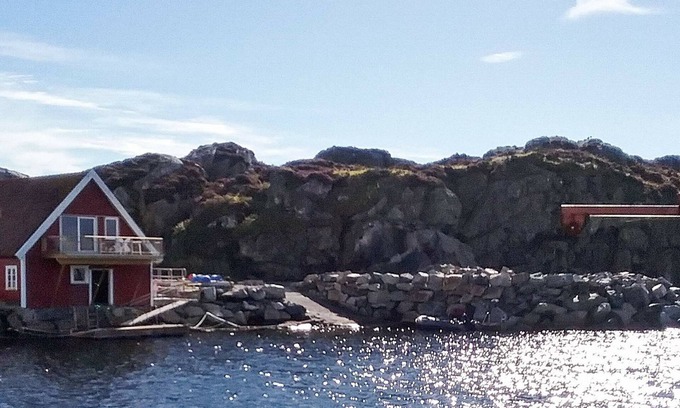 Utsira House | Spacious 9-Person Holiday Home with Ocean View in Utsira