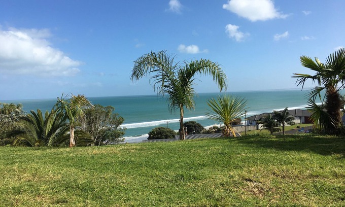 Ahipara Condo | Discover 90 Miles Paradise - Ahipara with Ocean Views
