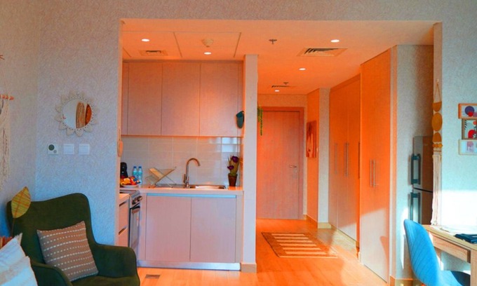 Abu Dhabi Apartment | 910 Building 10 Water's Edge Yas Island · Yas Boho Studio: Stylish & Chic Apartment