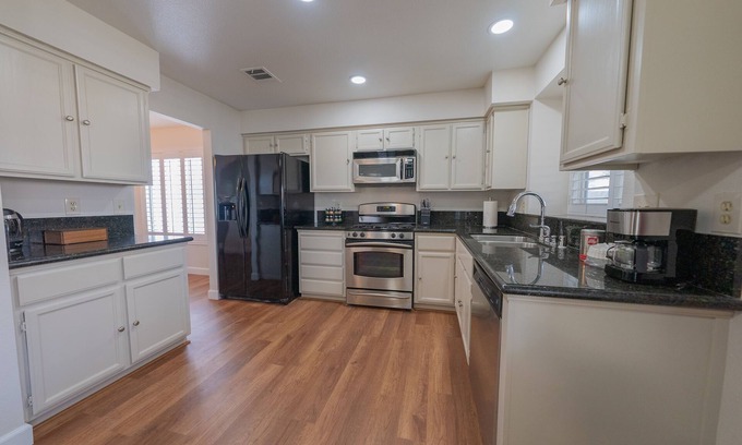 Mission Hills House | Family-Friendly Retreat at 911 Ocean Twelve - Rated 9.6/10