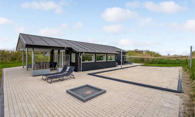 Lakolk House | Spacious 3-Bedroom House for Up to 6 Guests