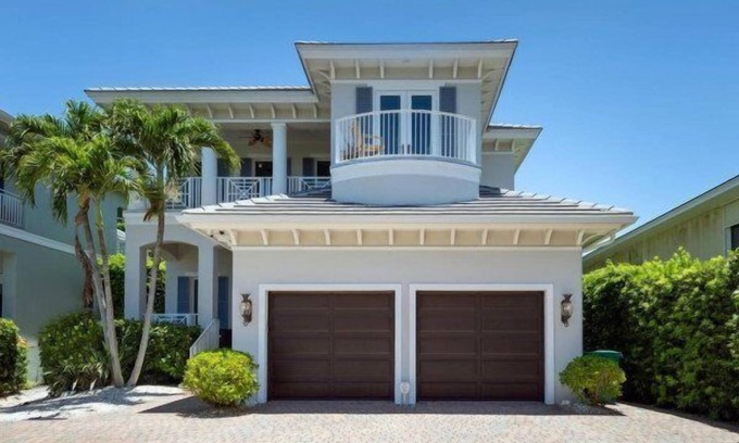 Connors House | Elegant Vanderbilt Beach Home with Ocean View & Private Pool