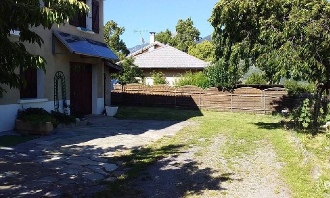Embrun Apartment | Spacious 95 m² Apartment with Lake View and Family Perks