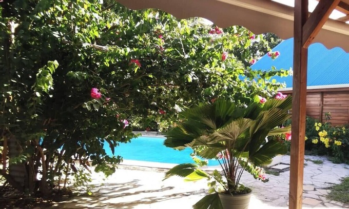Saint-Charles Apartment | Serene Gîte Sud-Ô-Naturel with Pool & Oceanfront Views