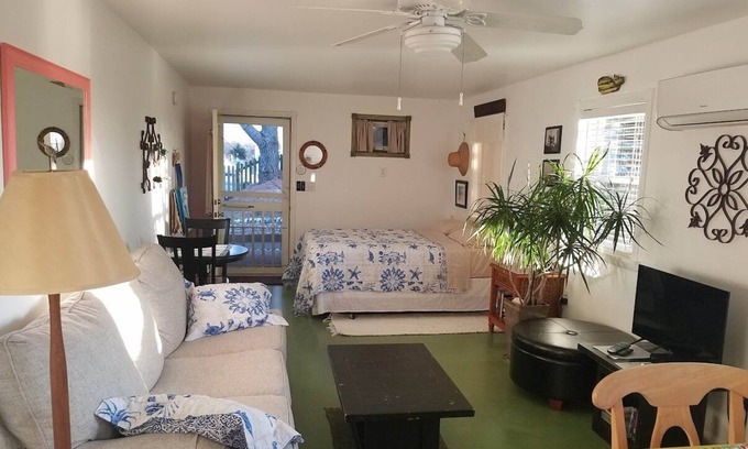 Nags Head Apartment | Beachfront Retreat with Spa & Ocean Views – 10/10 Rating!