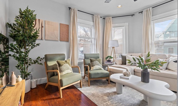 Prospect Hill Apartment | 9Bedroom 6Bath Home in Somerville