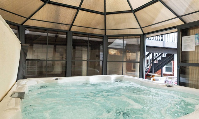 Atlantic City House | Stunning 8BR Ocean-Block Retreat with Hot Tub & EV Charger