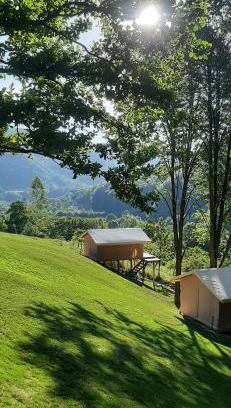 Vyzhenka House | Experience AЖ у НЕБІ: Family-Friendly with Pool Access