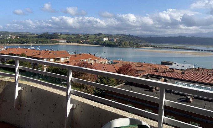 San Vicente de la Barquera Ski Chalet | Beachside Hotel with Bay Views and Family-Friendly Amenities