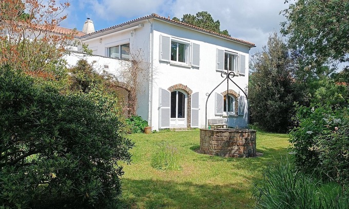 La Bernerie-en-Retz House | Family-Friendly Home Just Steps from the Beach Awaits!