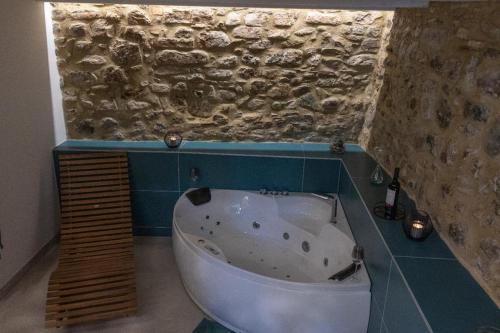 Rocca Imperiale House | Relax at A 20 Passi with Hot Tub & Guest Rated 8.9/10
