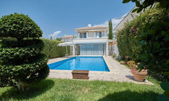 Pegeia House | Beachside Villa for 6 with Private Pool & Top Guest Rating