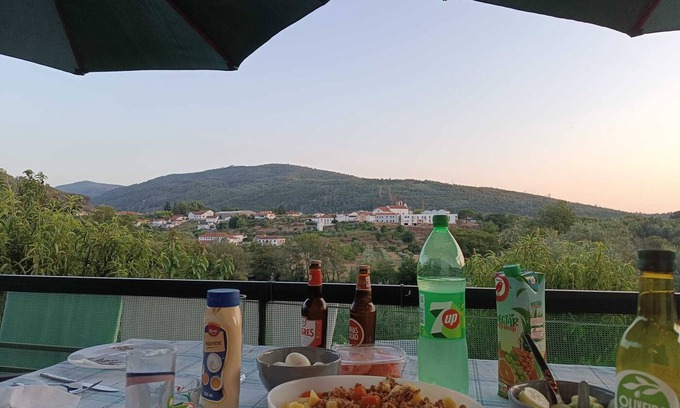 Gois House | Steps from Praia Fluvial das Canaveias, Family-Friendly Stay