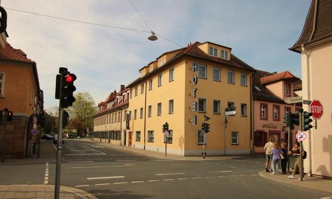 Erlangen Hotel | Budget-Friendly A.B. Hotel with Family Amenities & Dining