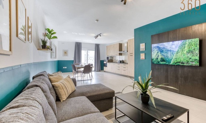 Pieta Apartment | A beautiful 2BR home in Central pieta w/WIFI & AC