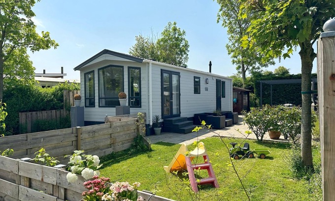 Sint Maarten House | New Chalet with Terrace, Garden & Free WiFi - 9/10 Rated