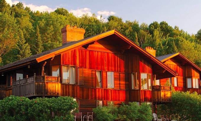 Moscow Villa | A beautiful Austrian inspired two bedroom condo in Stowe, Vermont!