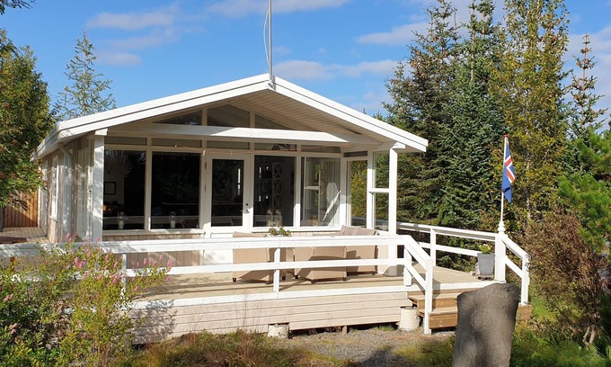 Selfoss Cottage | Experience Bliss at Golden Circle Cottage with Hot Tub & Wi-Fi