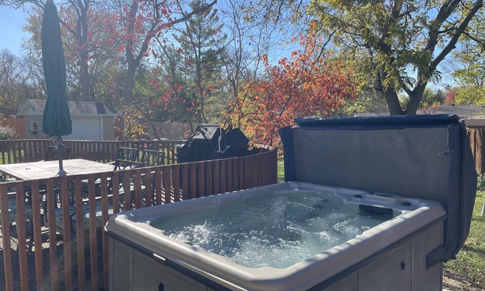 Brookings House | Discover Joy at Brookings: Pet-Friendly Family Getaway