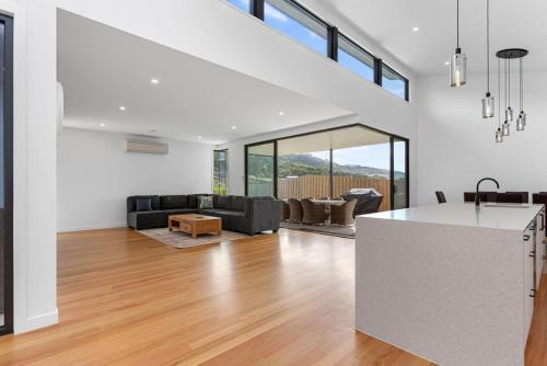 Apollo Bay House | A Box of Moonlight