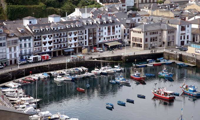 Luarca Apartment | Experience To Bruxo Fonte: Family-Friendly with Spa Access