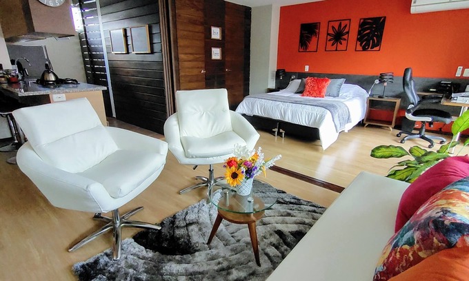 Laureles Apartment | Experience Rooftop Relaxation with Spa and Pool Access