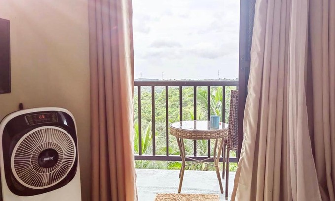 Tanay Apartment | Cozy Cabin at Mountain Peak - Pet and Child Friendly Stay