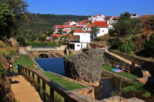 Proenca-a-Nova House | Discover A Casa da Lena: Family-Friendly Getaway Awaits