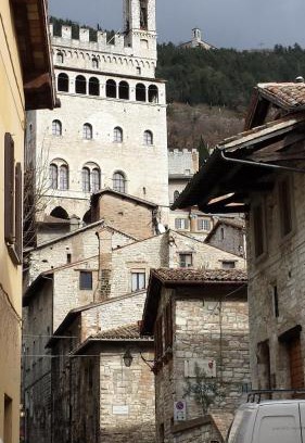 Gubbio Apartment | Discover A Casa di Cristina: Pet-Friendly Retreat with Top Reviews