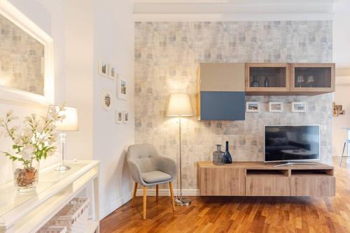 Vomero Apartment | Kid-Friendly 4-Star Apartments in Beautiful Italy