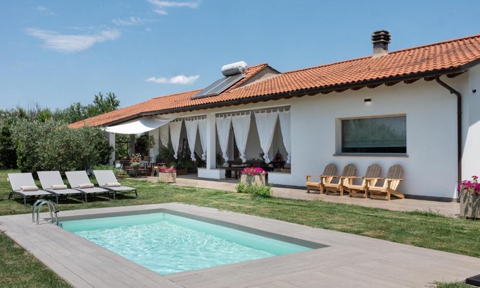 Puliciano House | Experience A Casa di Elena: Oceanfront Bliss & Pet-Friendly