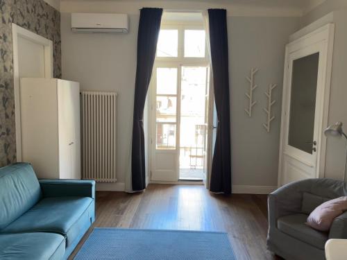 Historic Centre Apartment | A casa di Flo - Piazza Vittorio apartment