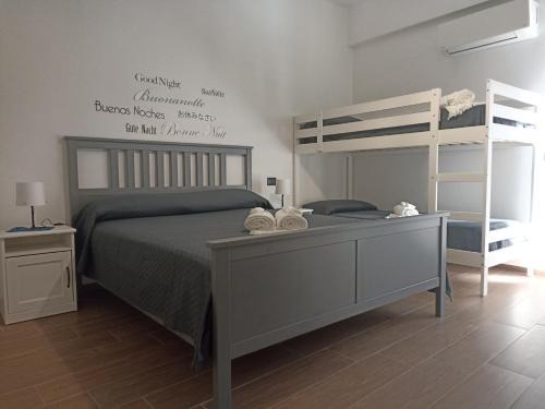 Milazzo Apartment | Inviting A Casa di Franco - Rated 9.6 & Family-Friendly