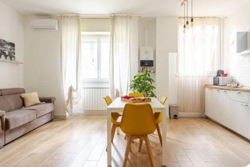 Torrino Apartment | Discover A casa di Irene: Guest Rated 9.8 with Family & Pet Perks