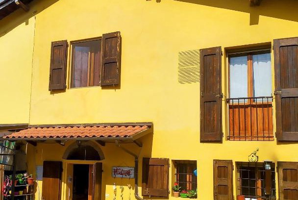 Castel San Pietro Terme House | Discover A Casa di Sara: Pet-Friendly Stay with High Ratings