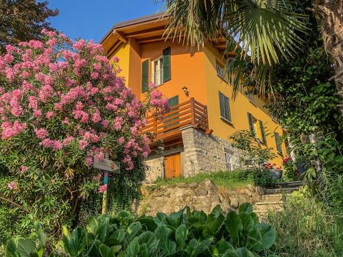 Albate Bed & Breakfast | Guest Rated 9.8: Family-Friendly B&Bs in Como, Italy