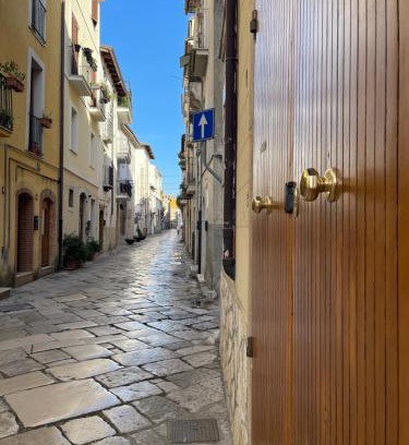 Fondi Apartment | Explore A Casa di Nonna: Family & Pet-Friendly Retreat