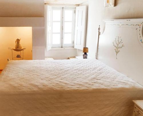 Estremoz House | Pet and Child Friendly Retreat at A Casa do Castelo