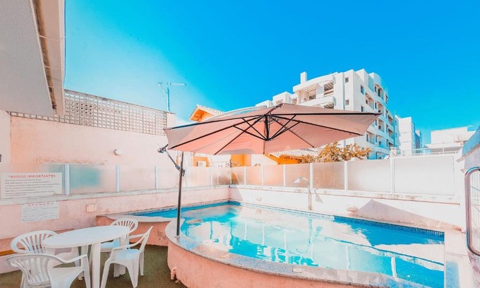 Governador Celso Ramos Villa | Discover A Casa Rosa: Your Pet-Friendly Vacation Retreat