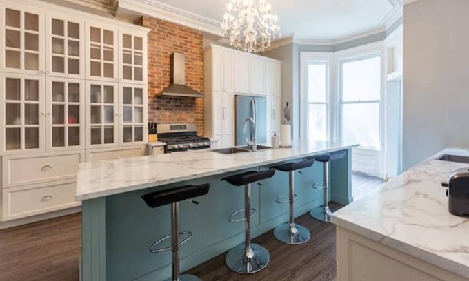 Downtown St. John's House | Historic Hotel in Downtown with Family-Friendly Amenities
