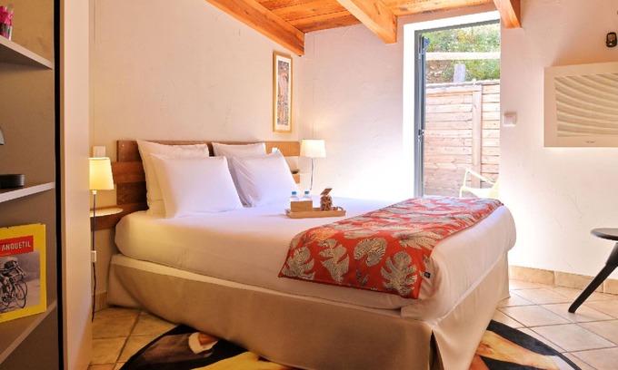 Calenzana Hotel | Discover Domaine A Flatta - Oceanfront Family Retreat