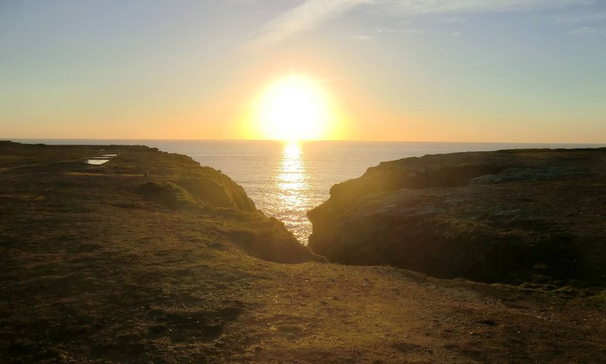 Groix House | Guest Rated: 9.8 - Ilian House with Oceanfront Pool & Breakfast