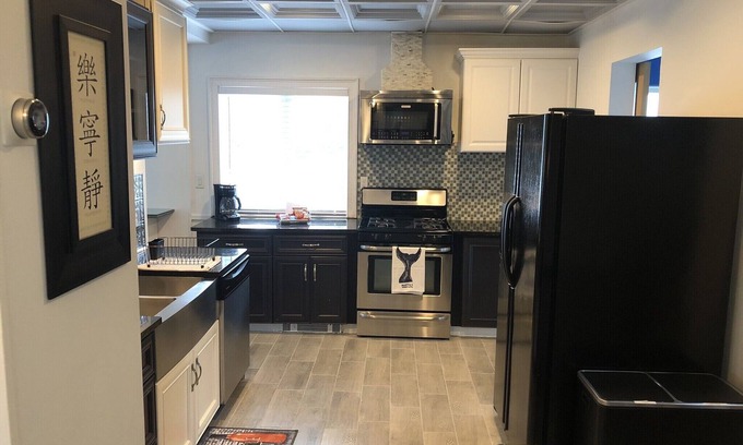 Stoneham Condo | Modern 3-Bedroom Condo Near Boston - Guest Rated 10/10