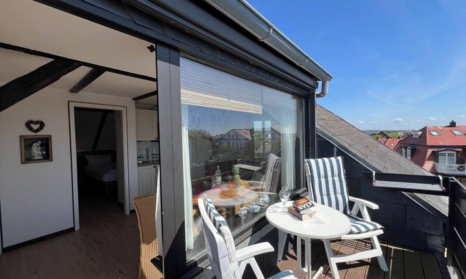 Westerland Apartment | A city villa with spacious and tastefully furnished vacation apartments.