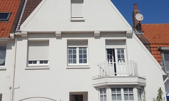 Bray-Dunes House | Renovated Family Retreat Steps from the Sea and Dunes